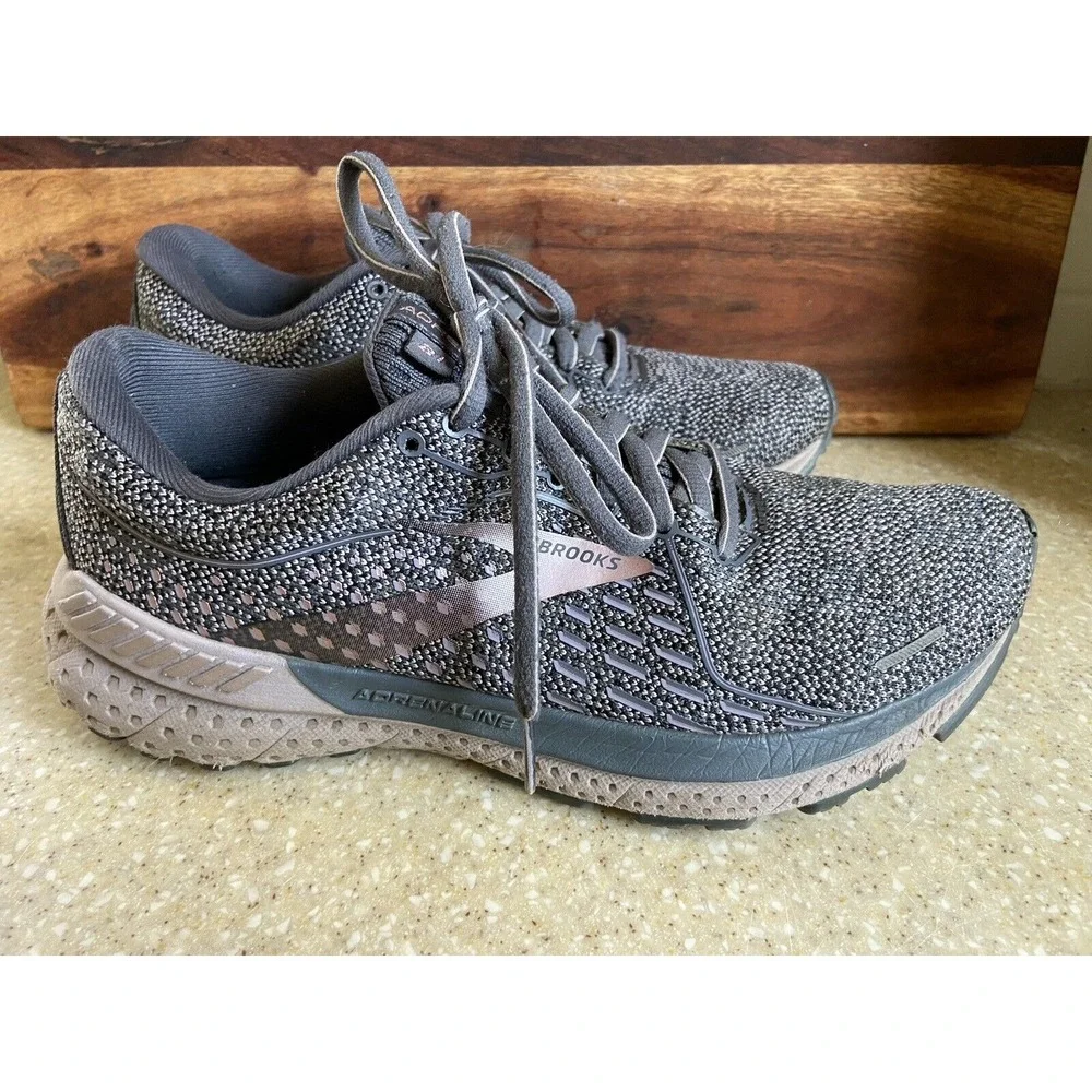 Brooks Shoes Womens 7 Med B Grey Adrenaline GTS 21 Running Sneakers Need Insoles
